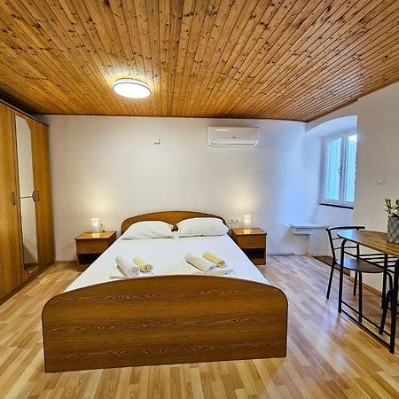 Apartment Kanavelic In Old Town Korcula 외부 사진
