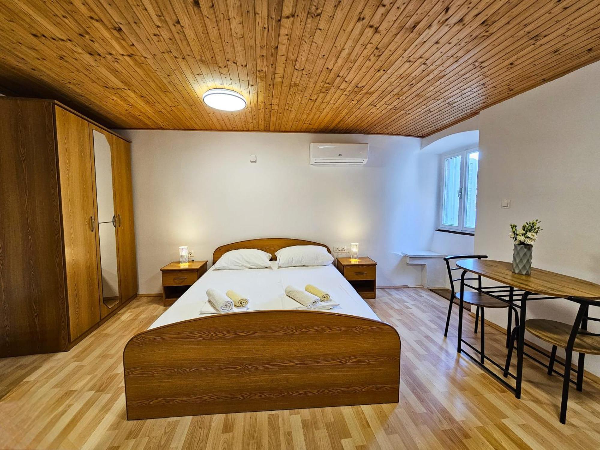 Apartment Kanavelic In Old Town Korcula 외부 사진